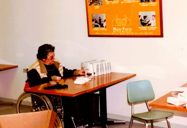 Un participant en fauteuil